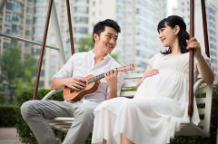 孕中期良好的胎教，可以培养宝宝的智力发育