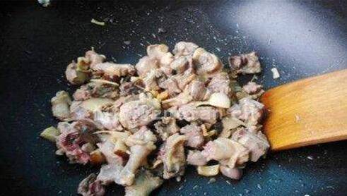 产妇鸽子汤