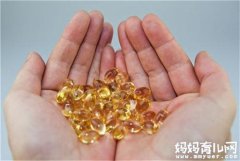 如何去除眼部脂肪粒的5个妙招 最后一招简直绝了！