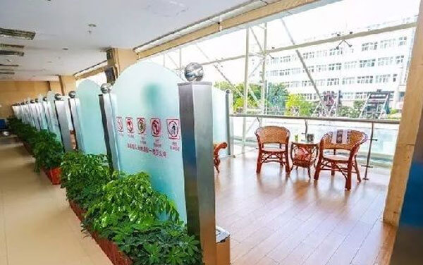 漯河市肿瘤医院家属休息区环境