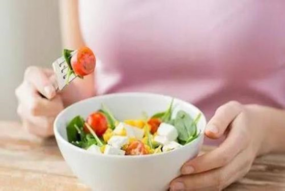 孕妇能吃橘子吗？下嘴前还是先想清楚后果吧 