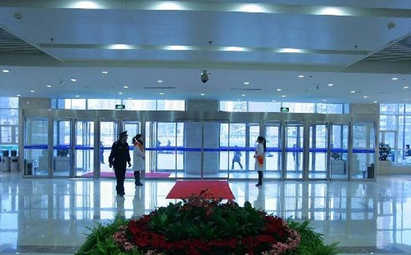 天津市中西医结合医院门诊大厅
