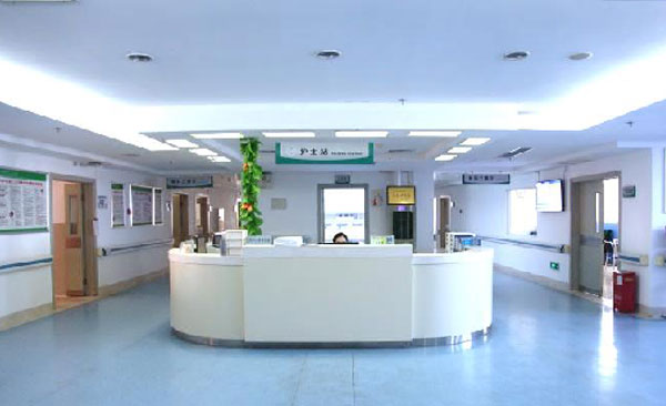 湖北医药学院附属随州医院护士站环境