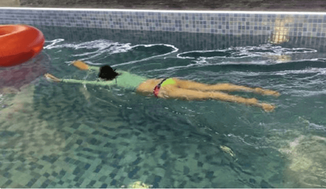 唐艺昕孕期游泳让自己怀孕期间依然保持好身材