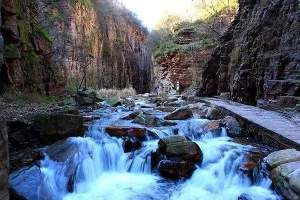 洛阳龙潭大峡谷
