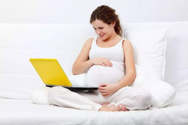 怀孕期间女性乳房会增大