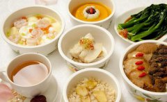 孕妇月子餐应该怎么吃