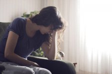 怀孕早期腹部有下坠感 孕妈妈可千万不能大意