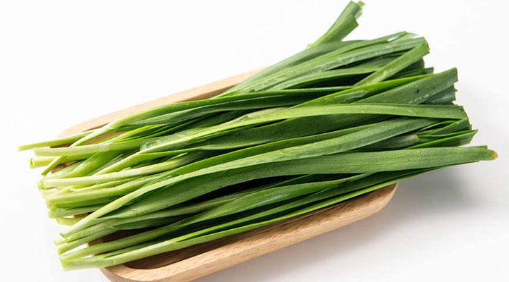 移植后是可以吃韭菜的