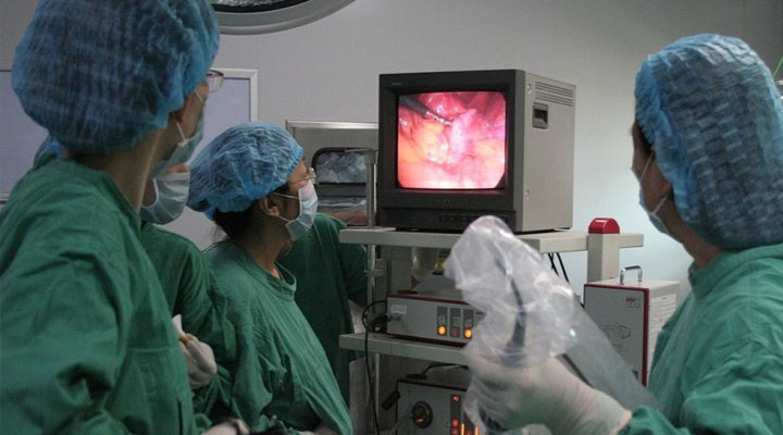 宫外孕腹腔镜手术过程