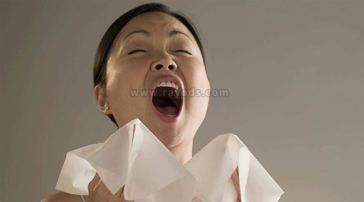 对西红柿过敏的女性