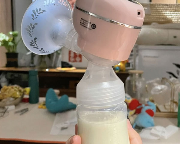 哺乳期可以用吸乳器保存母乳