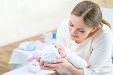 男人精子弱并非生女儿多，生男孩和女孩概率一样